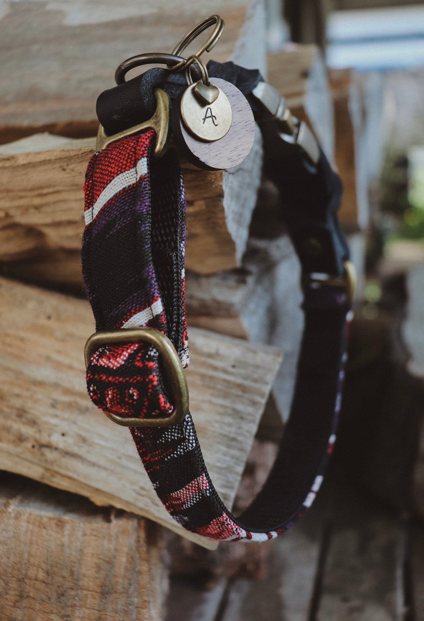 HEL collar in an ethnic look made of greased leather and fabric combination - available in different designs