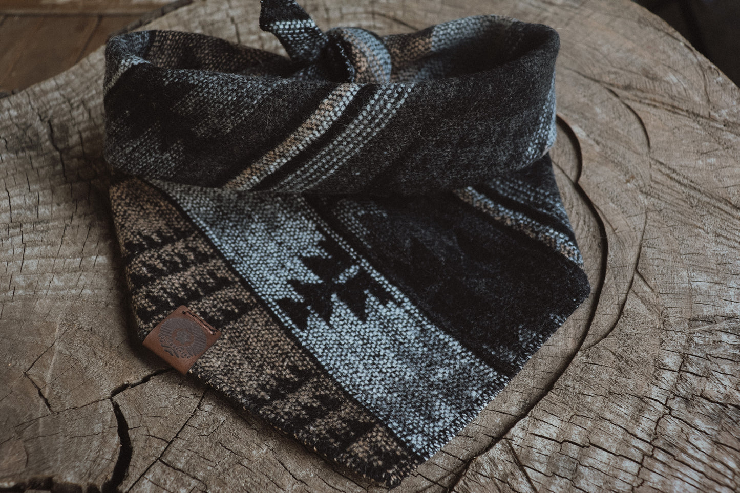 Halstuch VIDAR - Bandana | Hundehalstuch | mittelschwer