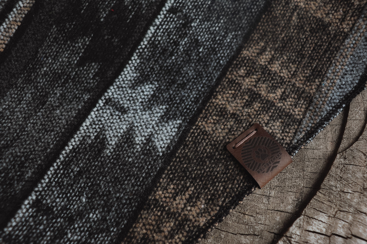 Halstuch VIDAR - Bandana | Hundehalstuch | mittelschwer