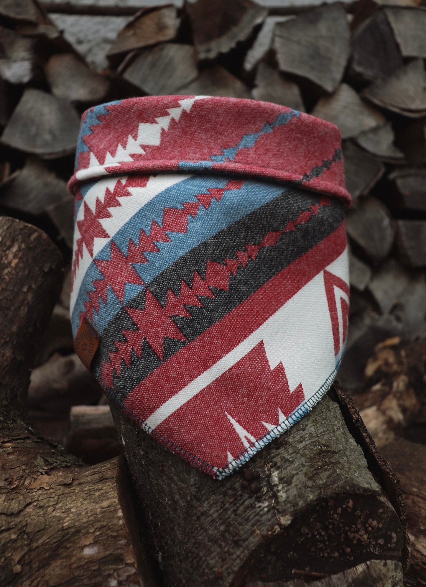 Halstuch SAGA - Pawtner Halstuch für Menschen im Ethno-Stil
