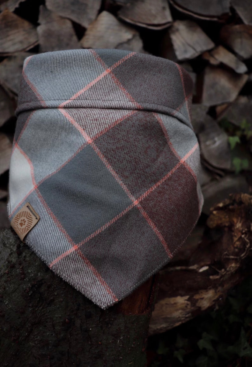 Halstuch MUNIN - Bandana | Hundehalstuch | mittelschwer