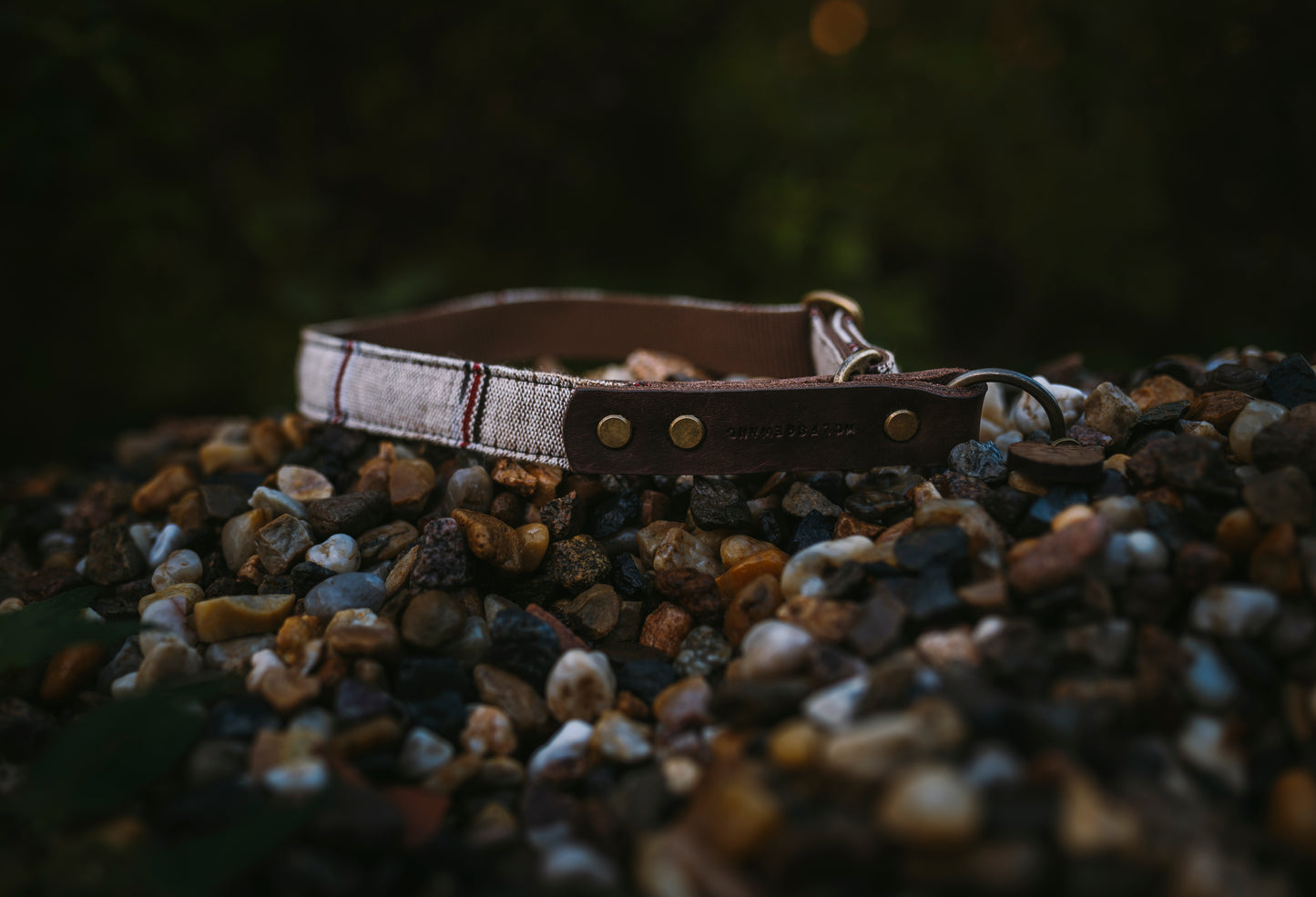 EDDA collar in an ethnic look made of greased leather and fabric combination - available in different designs