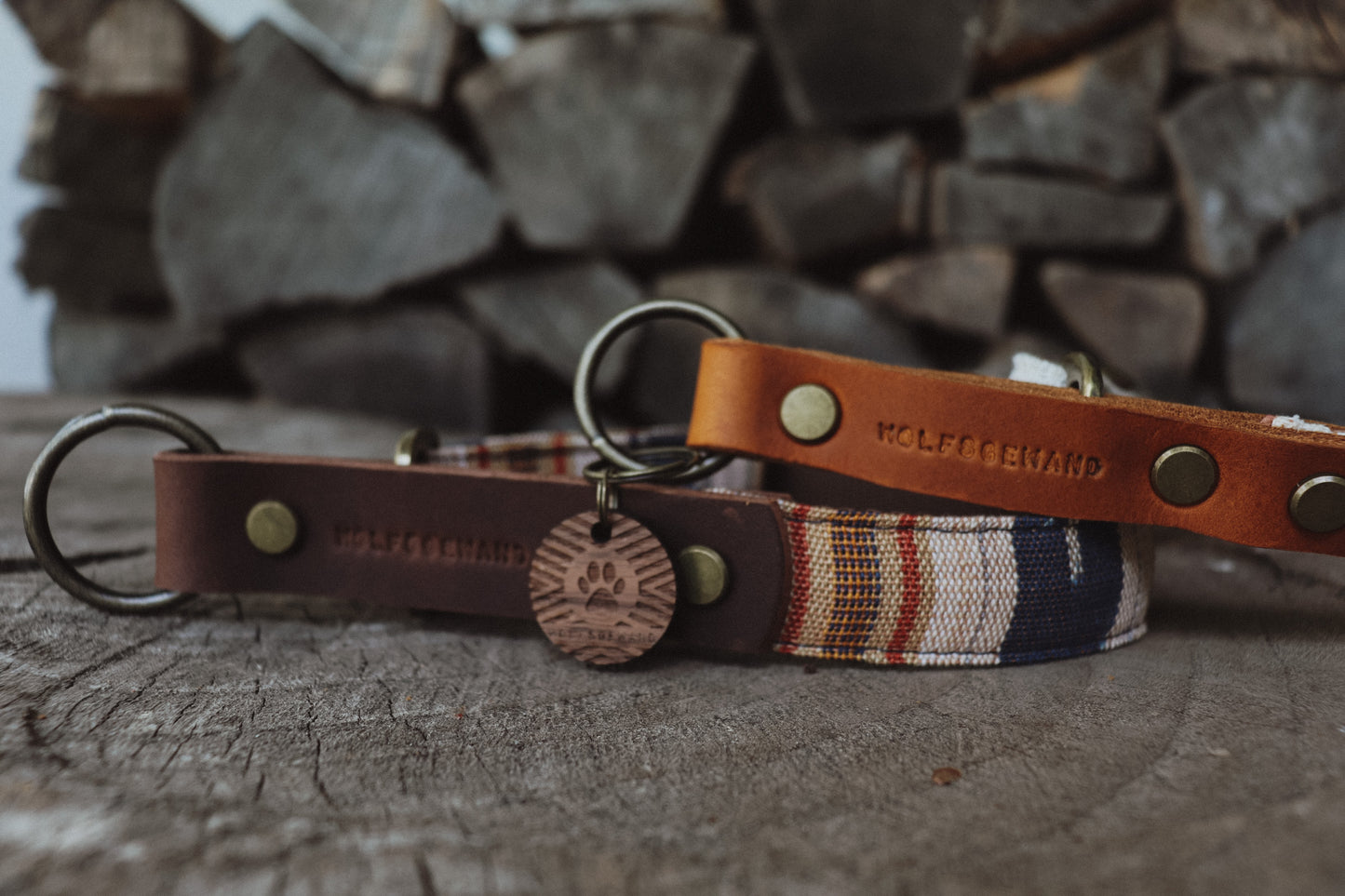 GERI collar in an ethnic look made of greased leather and fabric combination - available in different designs