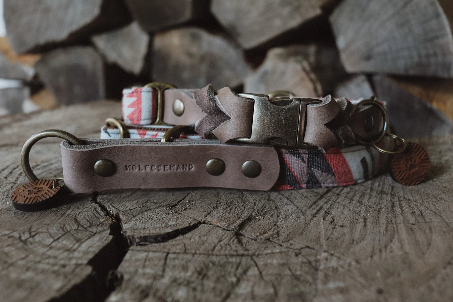BROKK collar in an ethnic look made of greased leather and fabric combination - available in different designs